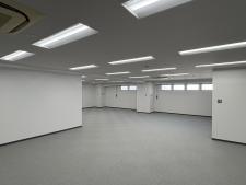 パールビル室内