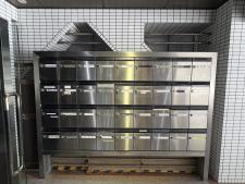 オーセンティック淀屋橋ビル郵便ポスト