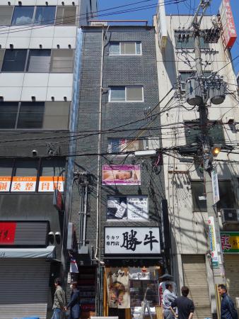 西三（ﾆｼｻﾝ）ビル外観
