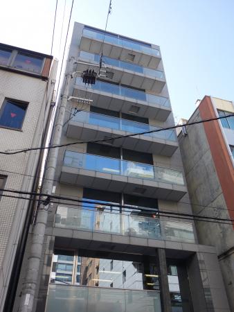 古久根信濃橋ビル外観