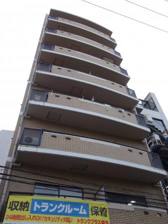 プレシオーソ梅田ビル外観
