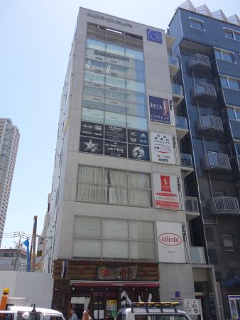 角屋難波ビル外観