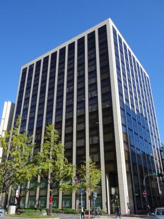 銀泉心斎橋ビル外観