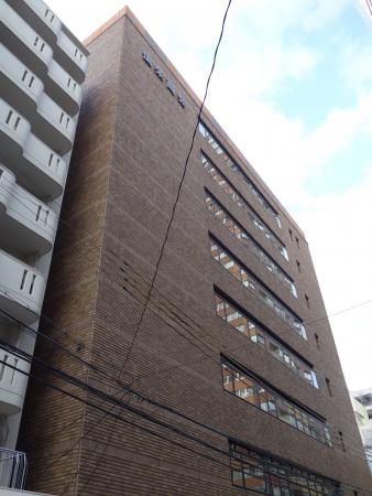 信栄商会ビル外観