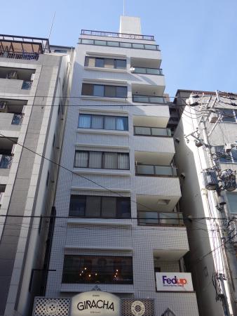 アクセスサカイ外観