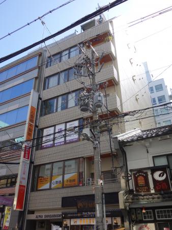 アルファ心斎橋ビル外観