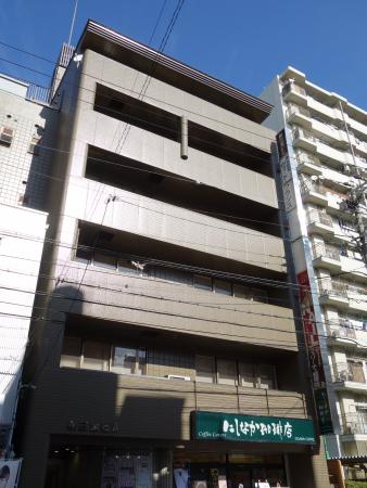 新三宝ビル外観