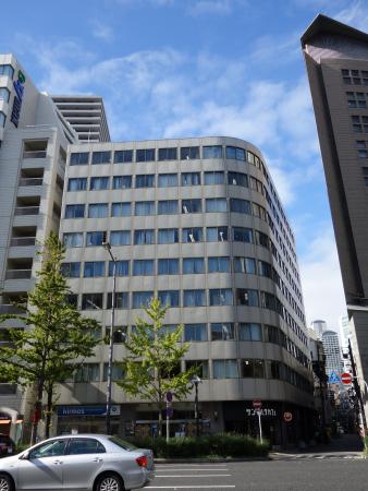 新山本ビル外観