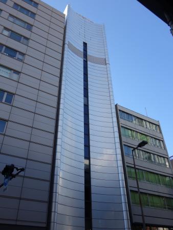 大西ビルディング外観