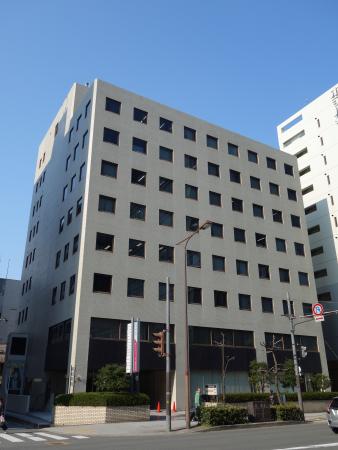 いずみビル外観