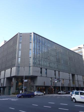 アーバンネット四条烏丸ビル外観