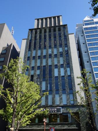 御堂筋武田ビル外観