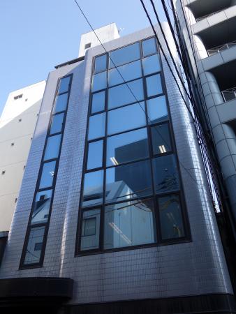 コーリング本町ビル外観