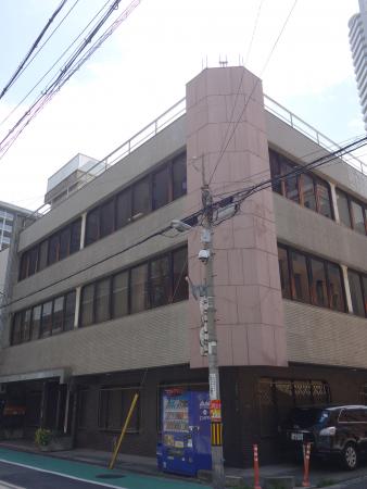 大阪ニット会館ビル外観