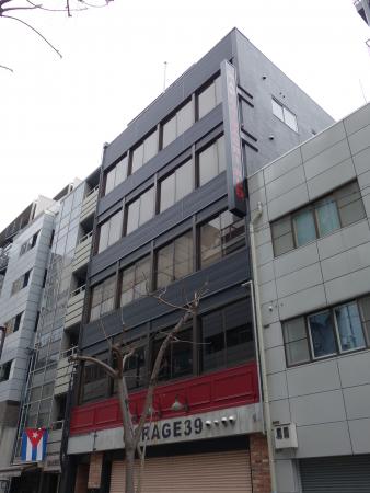 キューアス淡路町ビル外観