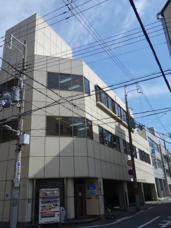 南森町イワタビル外観