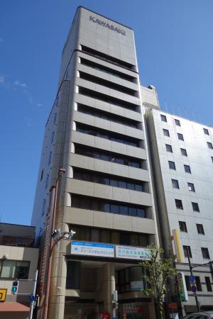 エレガントビル大阪外観
