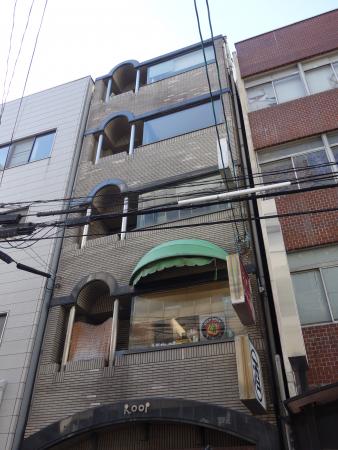 安土町ループビル外観