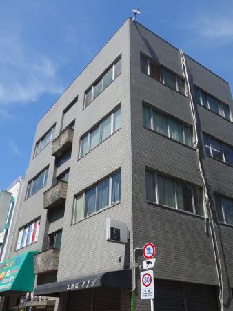 曽根崎ビル外観