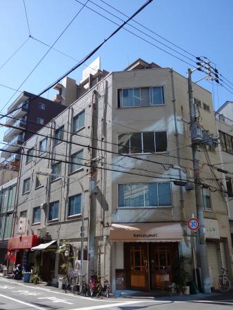 日宝ホワイトビル外観