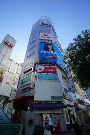 心斎橋タワービル外観
