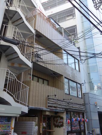 梅田スズキビル外観