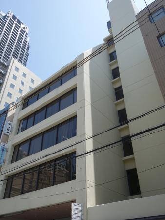 小山ビル外観