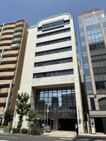 阪急産業南森町ビル外観
