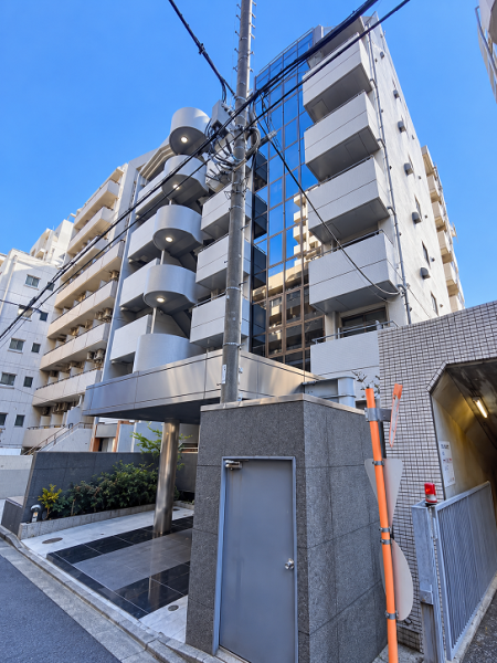 新宿ガーデンビル