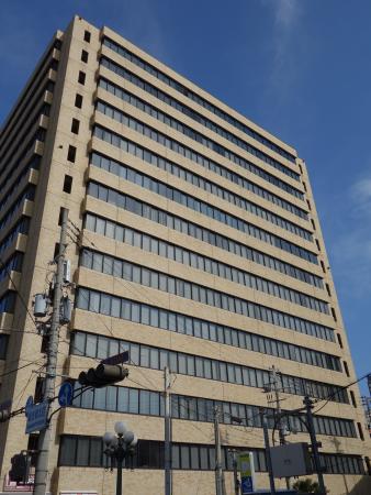 大阪JAビル外観