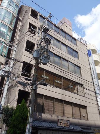 大阪タイガービル外観