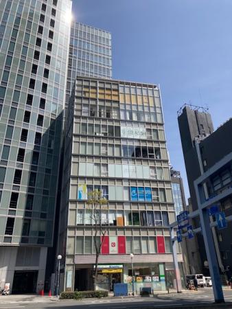 梅新スクエア外観