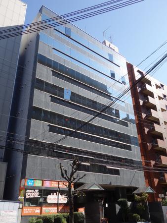 プレジデントビル外観