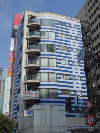 ストライプ京阪谷町ビル外観