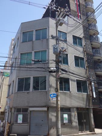 幸（さいわい）ビル外観