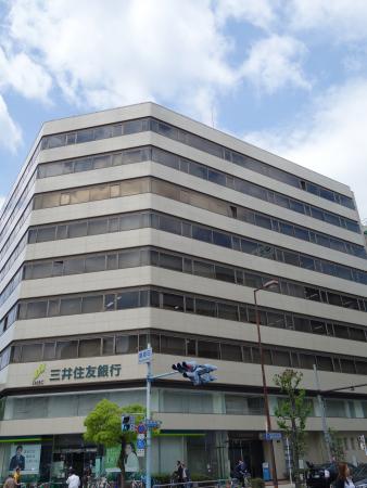 三井住友銀行南森町ビル外観