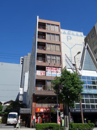 西川ビル外観