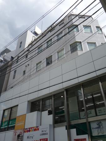 心斎橋エスポアールビル外観