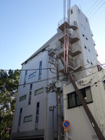 タツト靭公園ビル外観