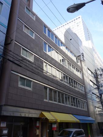 丸全ビル外観