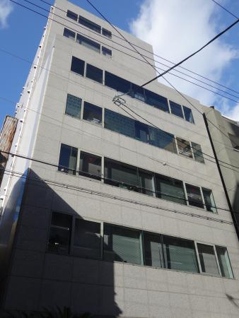 国際通信社本社ビル外観