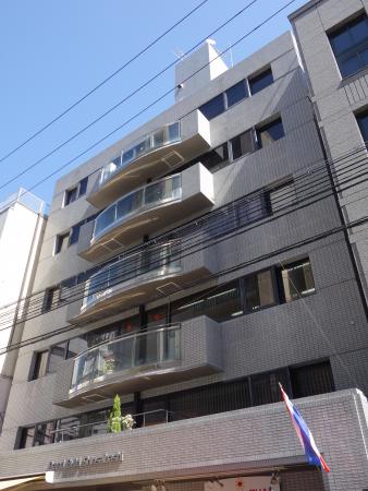 グランビルド心斎橋ビル外観