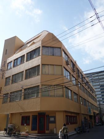 マルトモビル外観