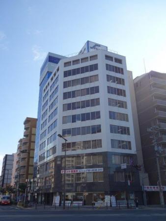 新大阪サムティビル外観