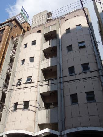 プレジールビル外観