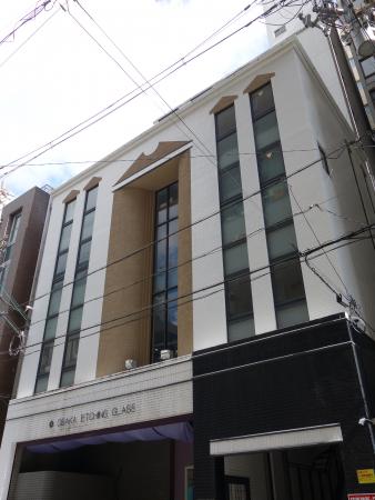 グラスコートビル外観