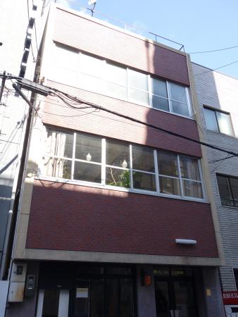 三輪ビル外観