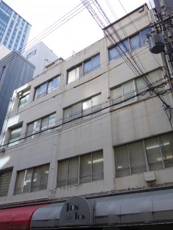 辻ビル外観