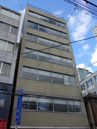 内外ビル東館外観