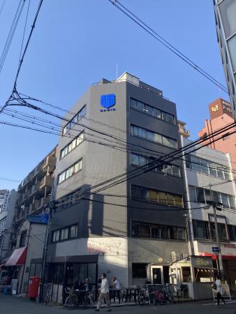 レイシス心斎橋ビル外観